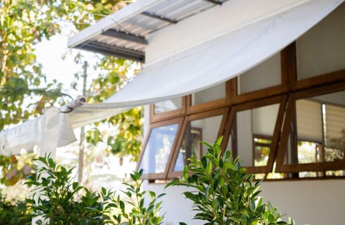 Awning Windows - Palm Beach County Impact Window and Door Pros